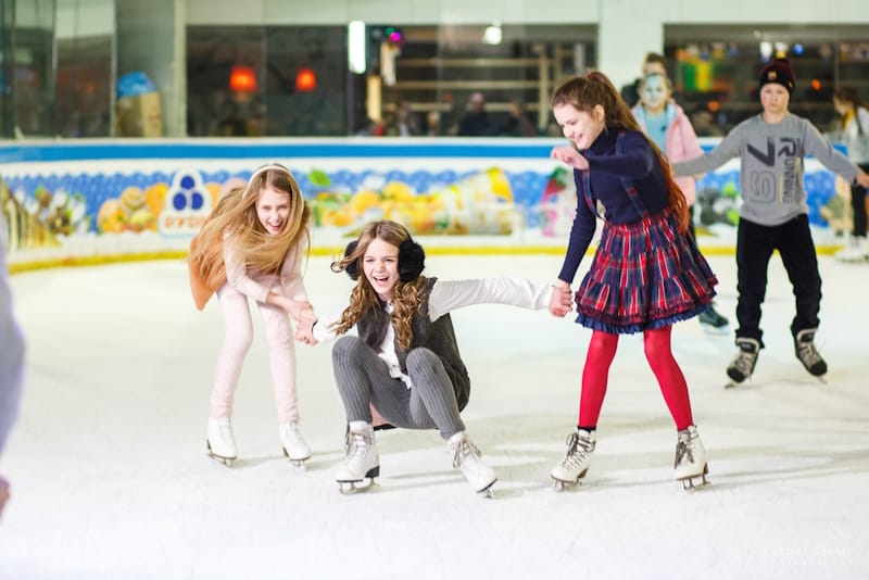 Ковзанка “Ескімос” у ТРЦ “Подоляни”: графік роботи, вартість і адреса