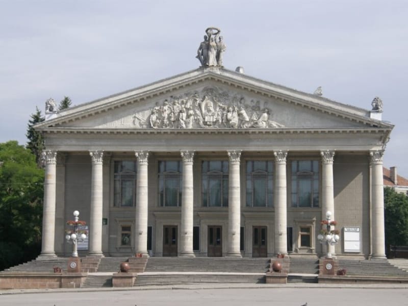 Драматичний театр імені Т. Г. Шевченка