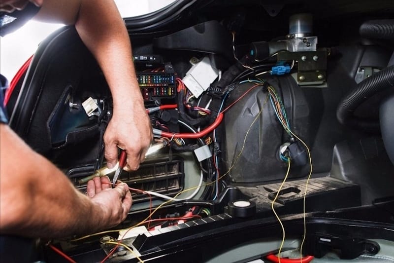 автоэлектрик